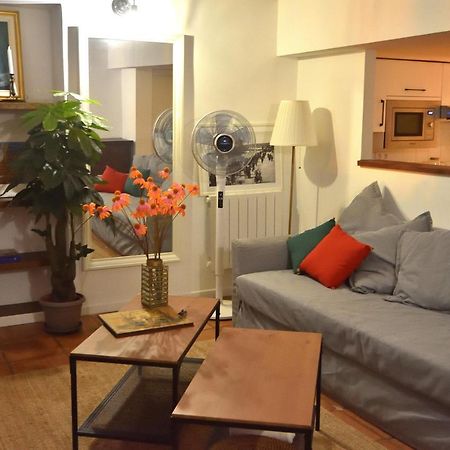 Apartment 33 On The Old Historic Senate Square Niza Exterior foto