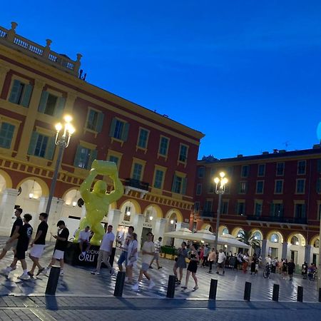Apartment 33 On The Old Historic Senate Square Niza Exterior foto