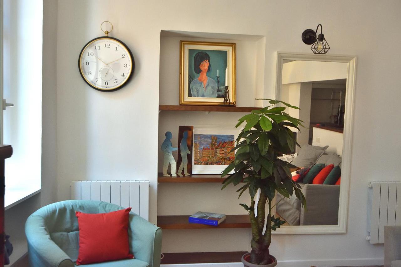 Apartment 33 On The Old Historic Senate Square Niza Exterior foto
