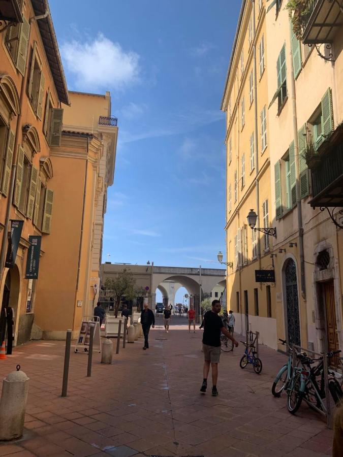 Apartment 33 On The Old Historic Senate Square Niza Exterior foto