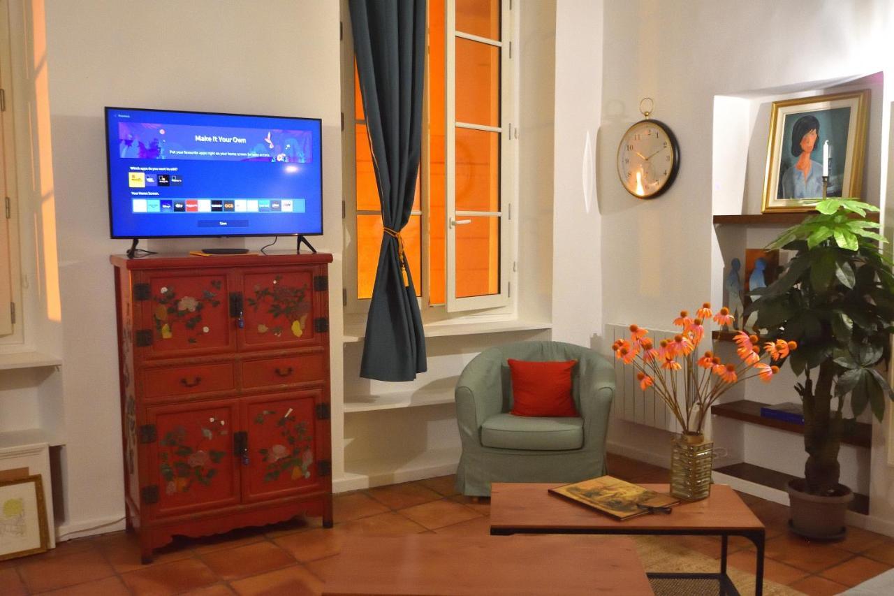 Apartment 33 On The Old Historic Senate Square Niza Exterior foto
