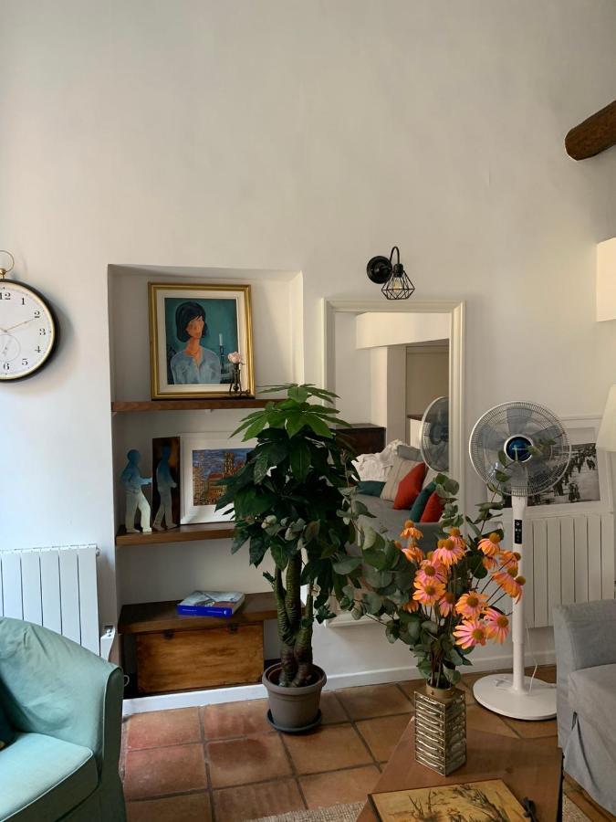 Apartment 33 On The Old Historic Senate Square Niza Exterior foto